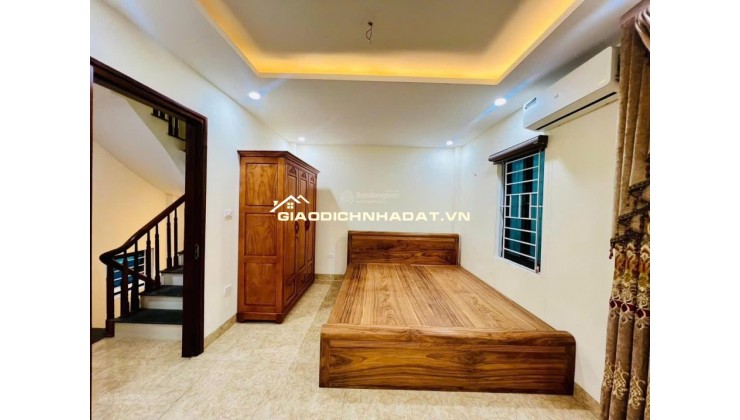 Trí tuệ nhân tạo sẽ tự động tạo tiêu đề hấp dẫn và nội dung bài đăng chuyên nghiệp, tối ưu để thu hút người xem.